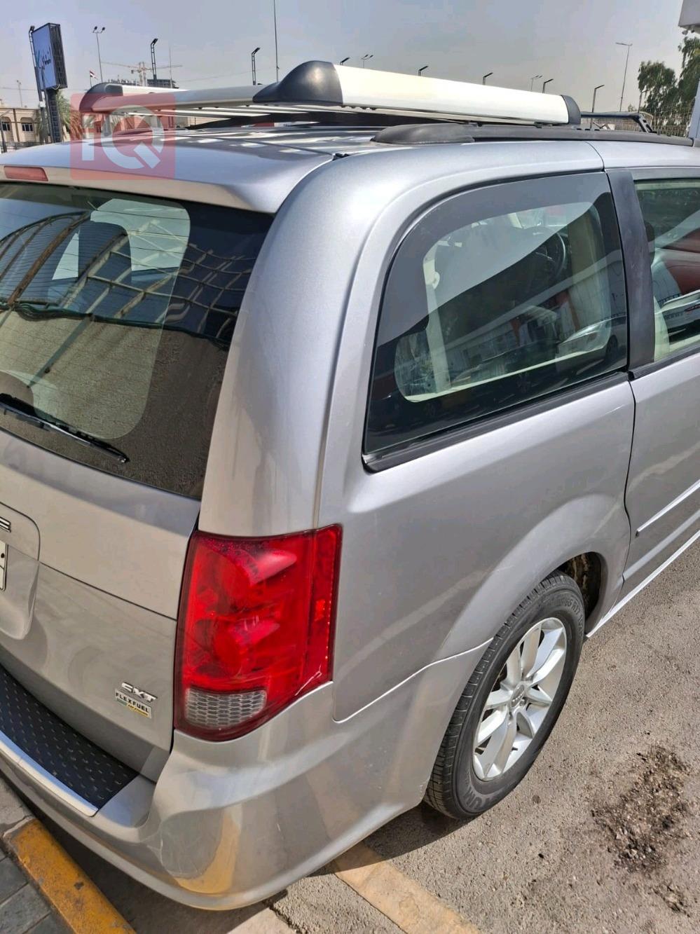 دودج جراند كارافان